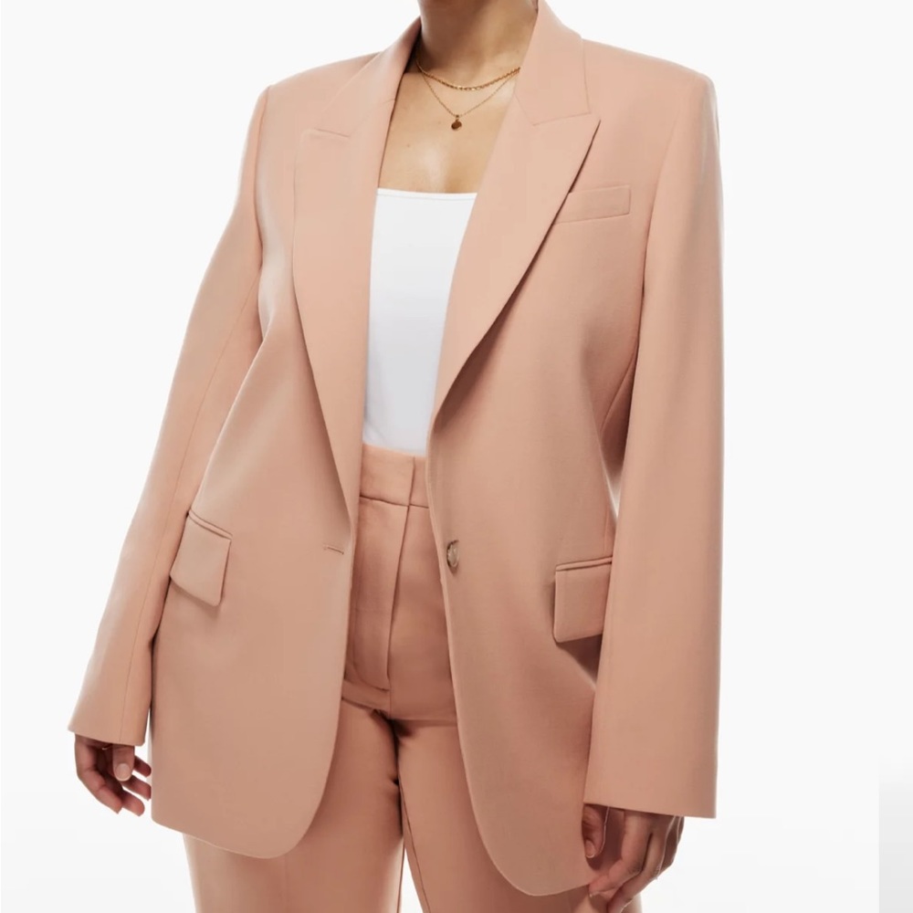 Aritzia Flores Wilfred blazer XS fits oversized - Picture 5 of 10